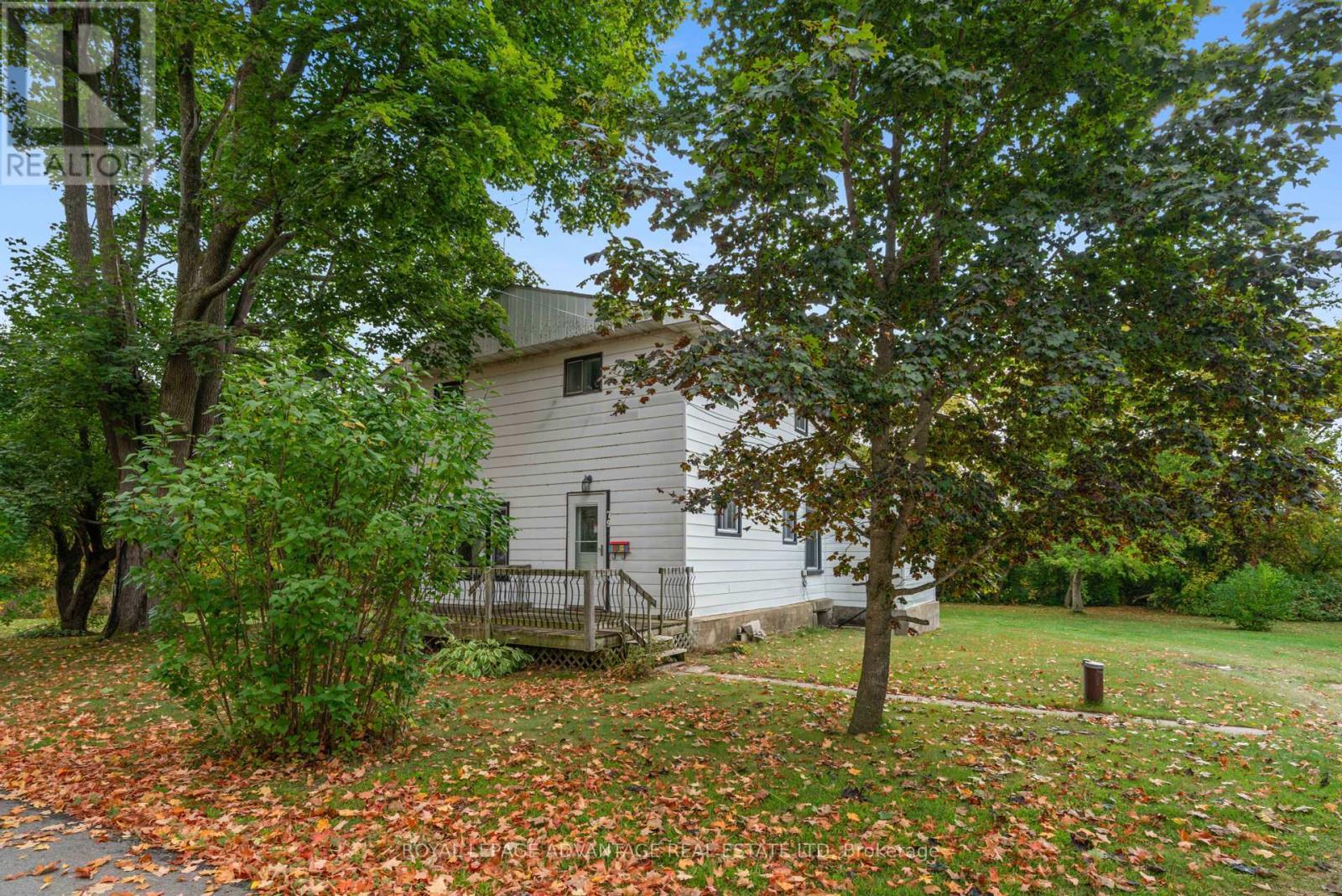 












79 BROADVIEW AVENUE W

,
Smiths Falls,




Ontario
K7A4L3

