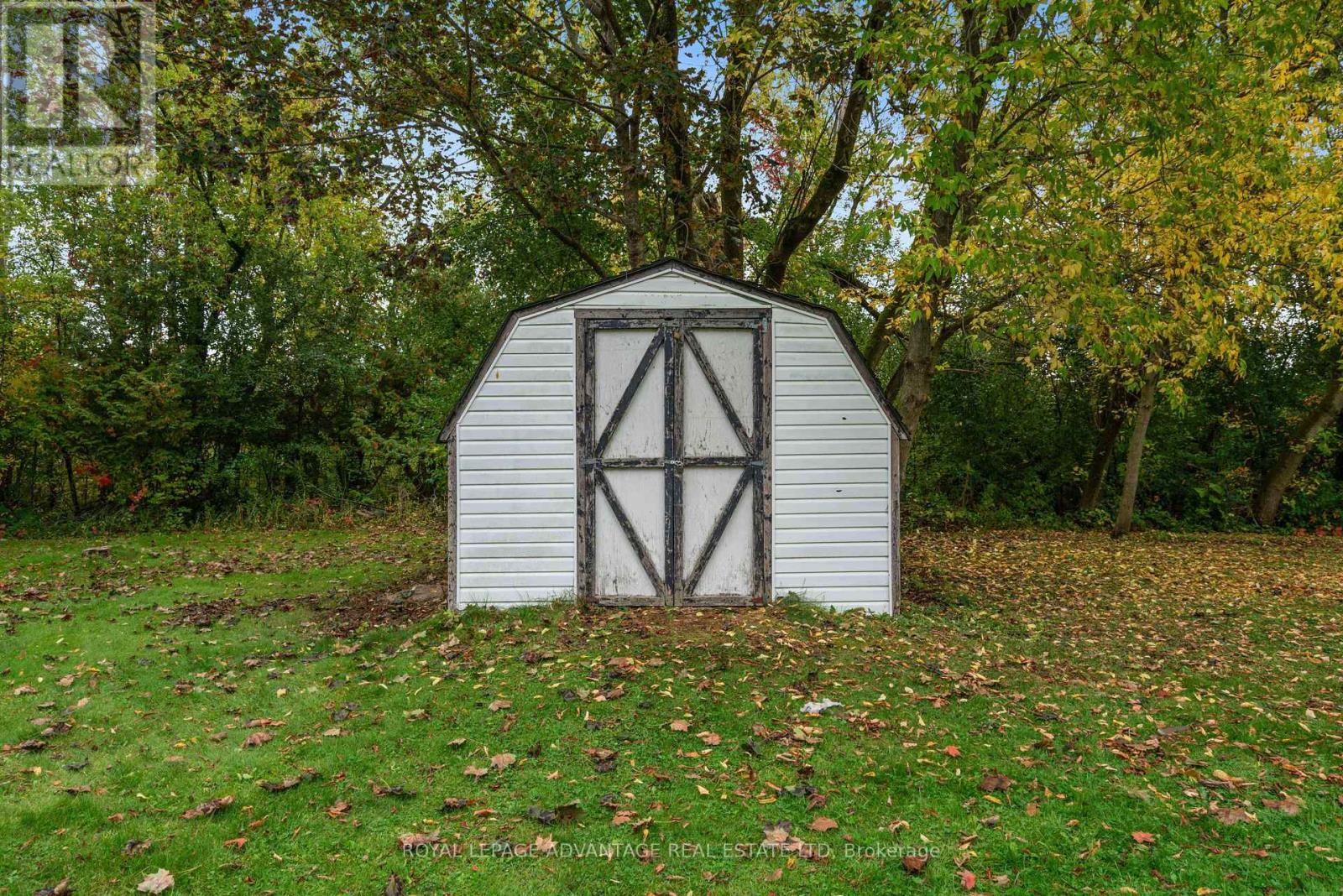 












79 BROADVIEW AVENUE W

,
Smiths Falls,




Ontario
K7A4L3


