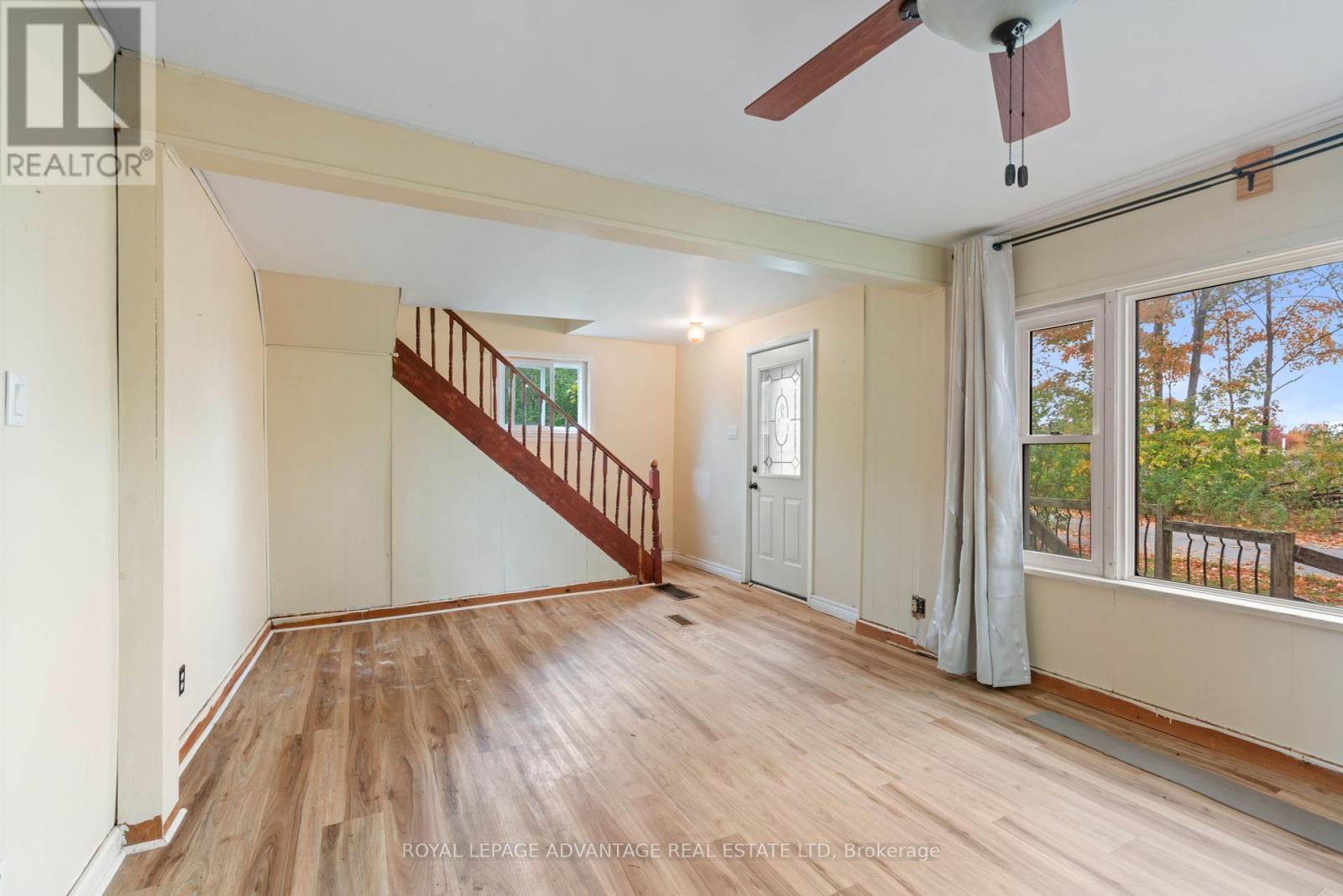 












79 BROADVIEW AVENUE W

,
Smiths Falls,




Ontario
K7A4L3

