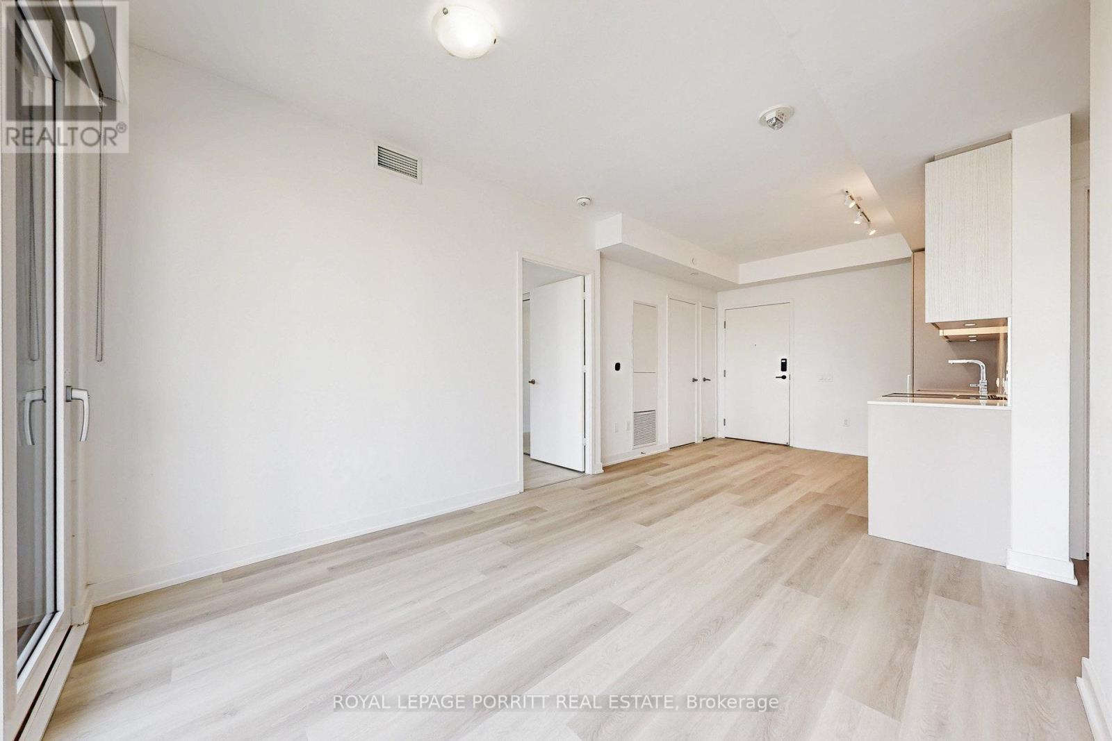 












202 - 3883 QUARTZ ROAD

,
Mississauga,




Ontario
L5B0M4

