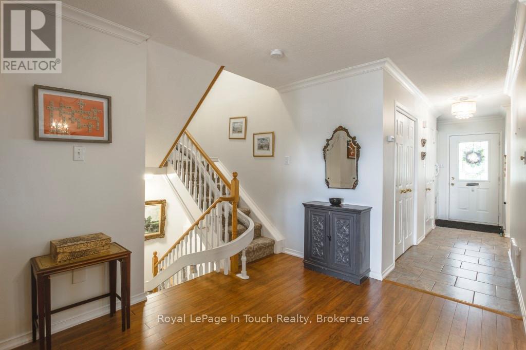 












839 SARAH BOULEVARD

,
Midland,




Ontario
L4R5M1

