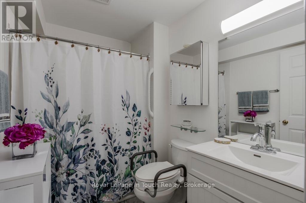 












839 SARAH BOULEVARD

,
Midland,




Ontario
L4R5M1

