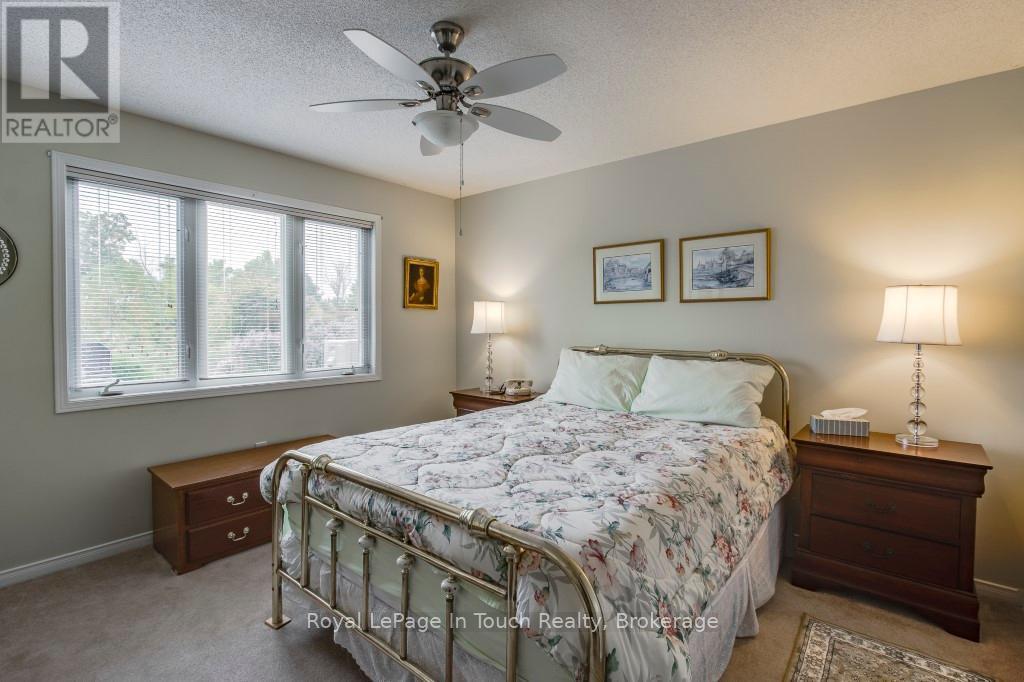 












839 SARAH BOULEVARD

,
Midland,




Ontario
L4R5M1

