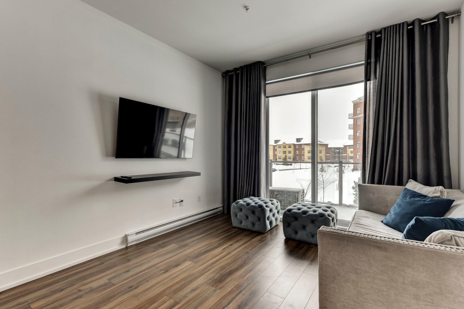 









7085


Rue de Lunan

, 206,
Brossard,




QC
J4Y0N4

