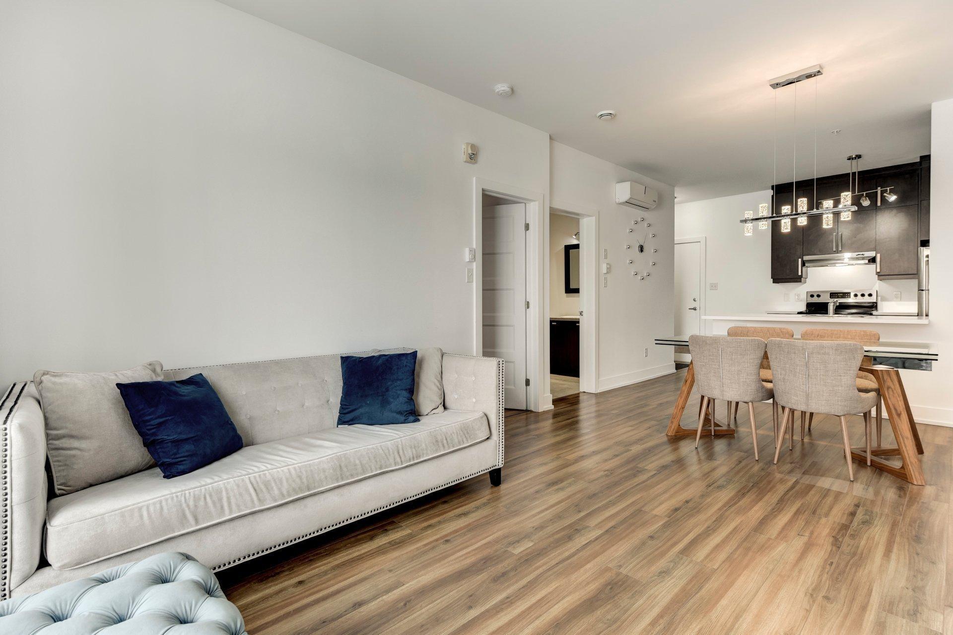 









7085


Rue de Lunan

, 206,
Brossard,




QC
J4Y0N4

