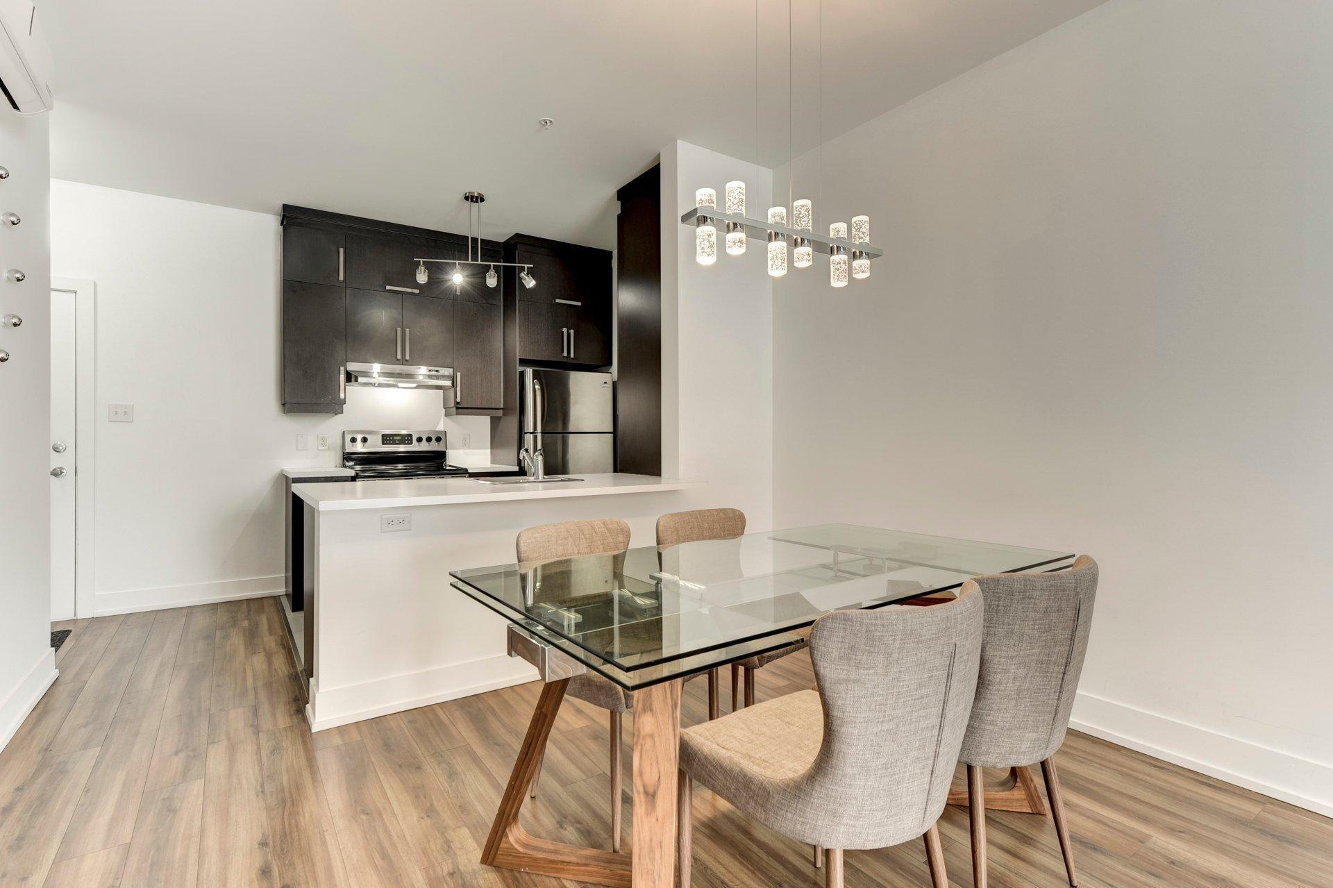 









7085


Rue de Lunan

, 206,
Brossard,




QC
J4Y0N4

