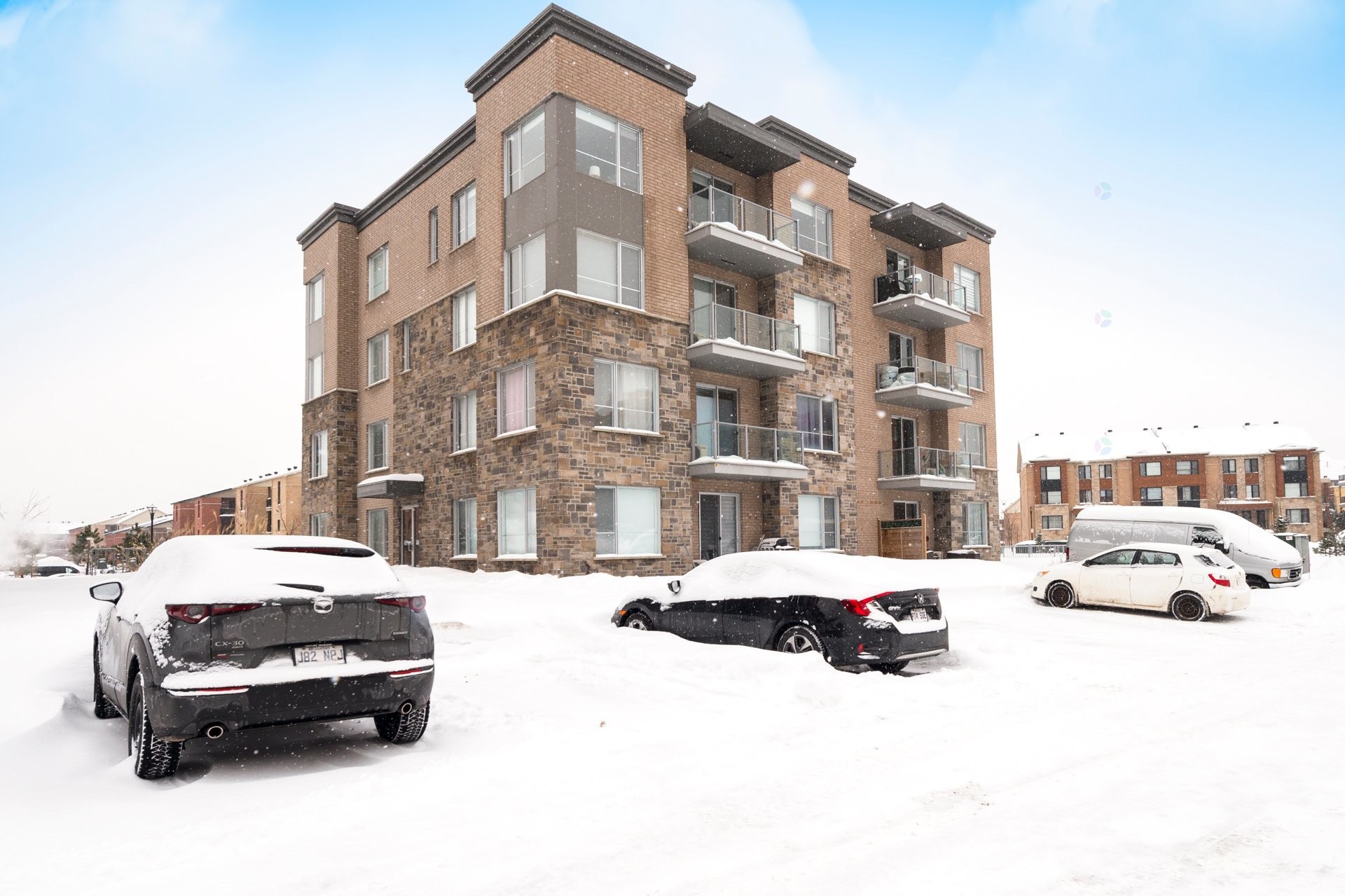 









7085


Rue de Lunan

, 206,
Brossard,




QC
J4Y0N4

