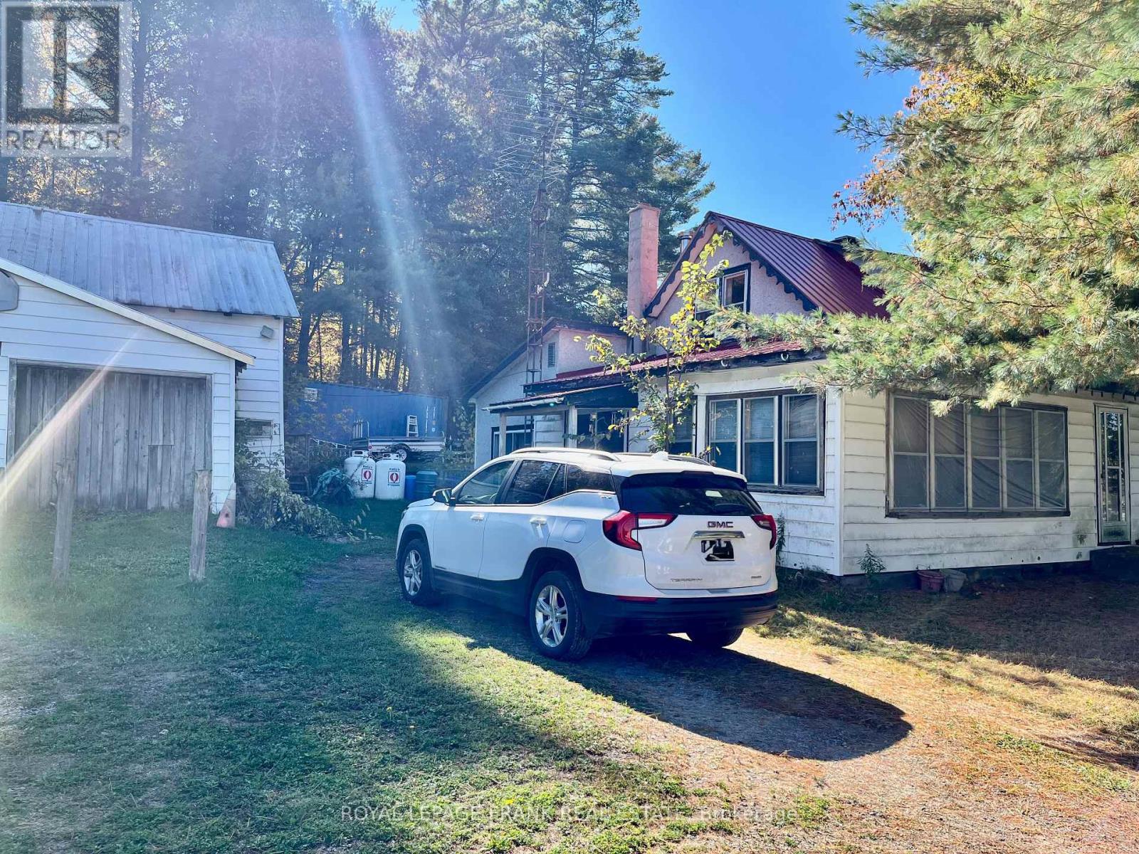 












35560 HWY 28 E

,
Carlow/Mayo (Mayo Ward),




Ontario
K0L1M0

