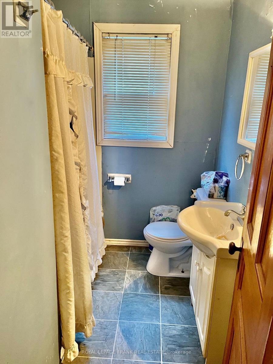 












35560 HWY 28 E

,
Carlow/Mayo (Mayo Ward),




Ontario
K0L1M0

