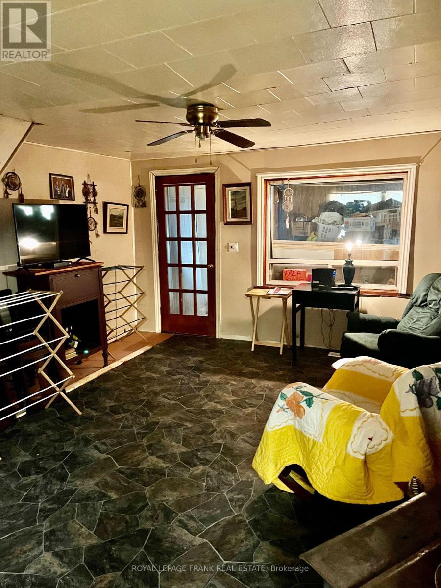 












35560 HWY 28 E

,
Carlow/Mayo (Mayo Ward),




Ontario
K0L1M0

