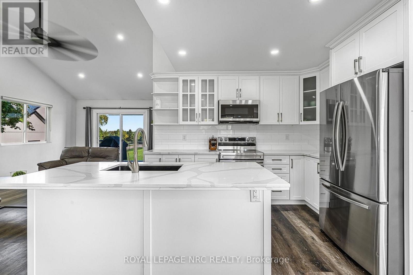 












72654 REGIONAL RD 27 ROAD

,
Wainfleet (Marshville/Winger),




Ontario
L0R2J0

