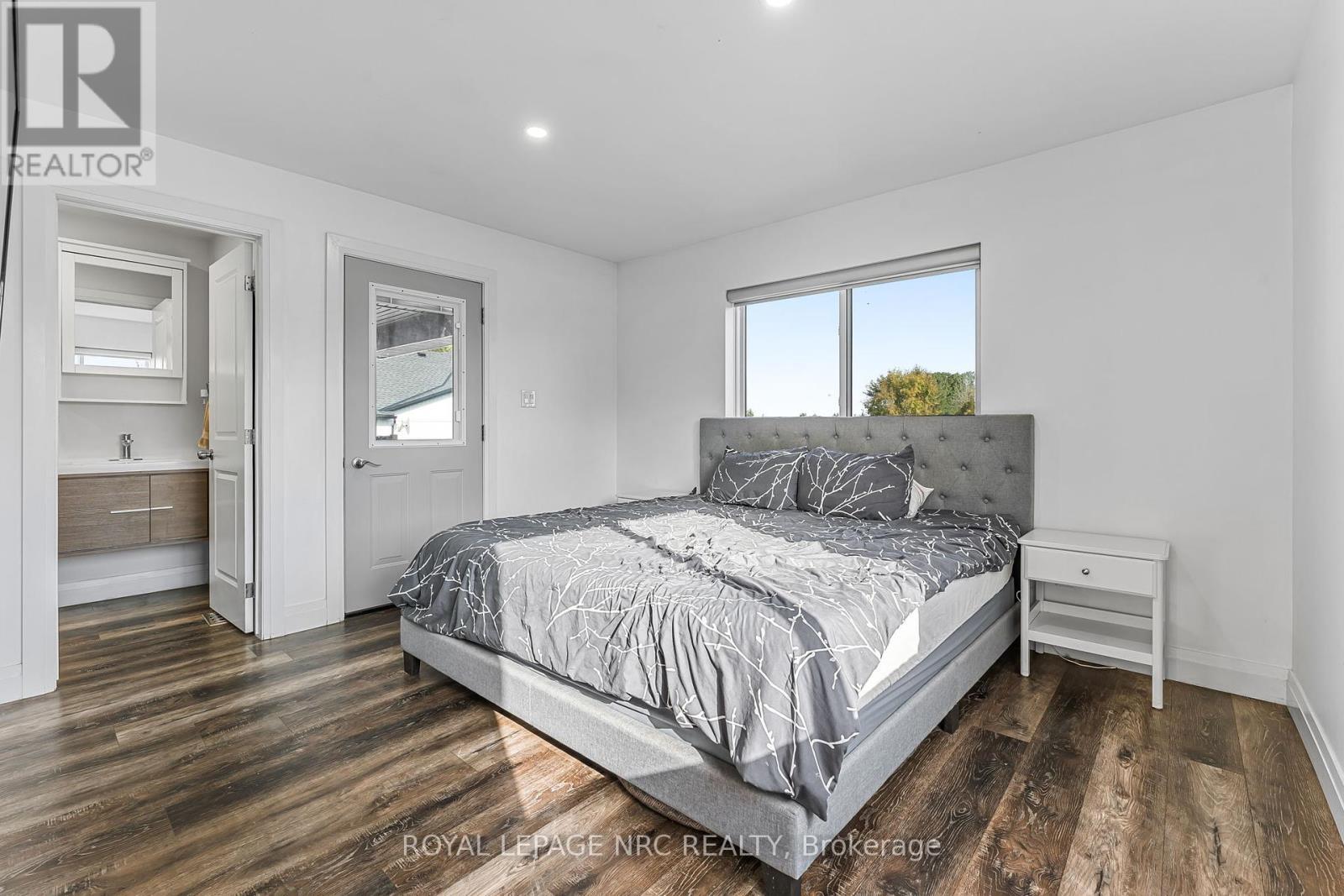 












72654 REGIONAL RD 27 ROAD

,
Wainfleet (Marshville/Winger),




Ontario
L0R2J0

