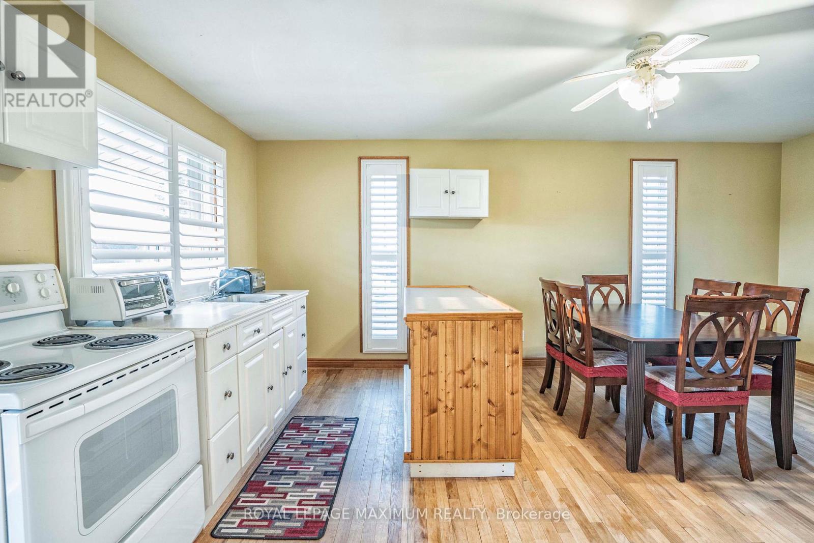 












4372 TRAIN STREET

,
New Tecumseth,




Ontario
L9R1V4

