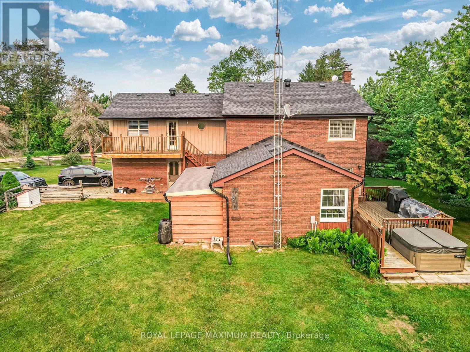 












4372 TRAIN STREET

,
New Tecumseth,




Ontario
L9R1V4

