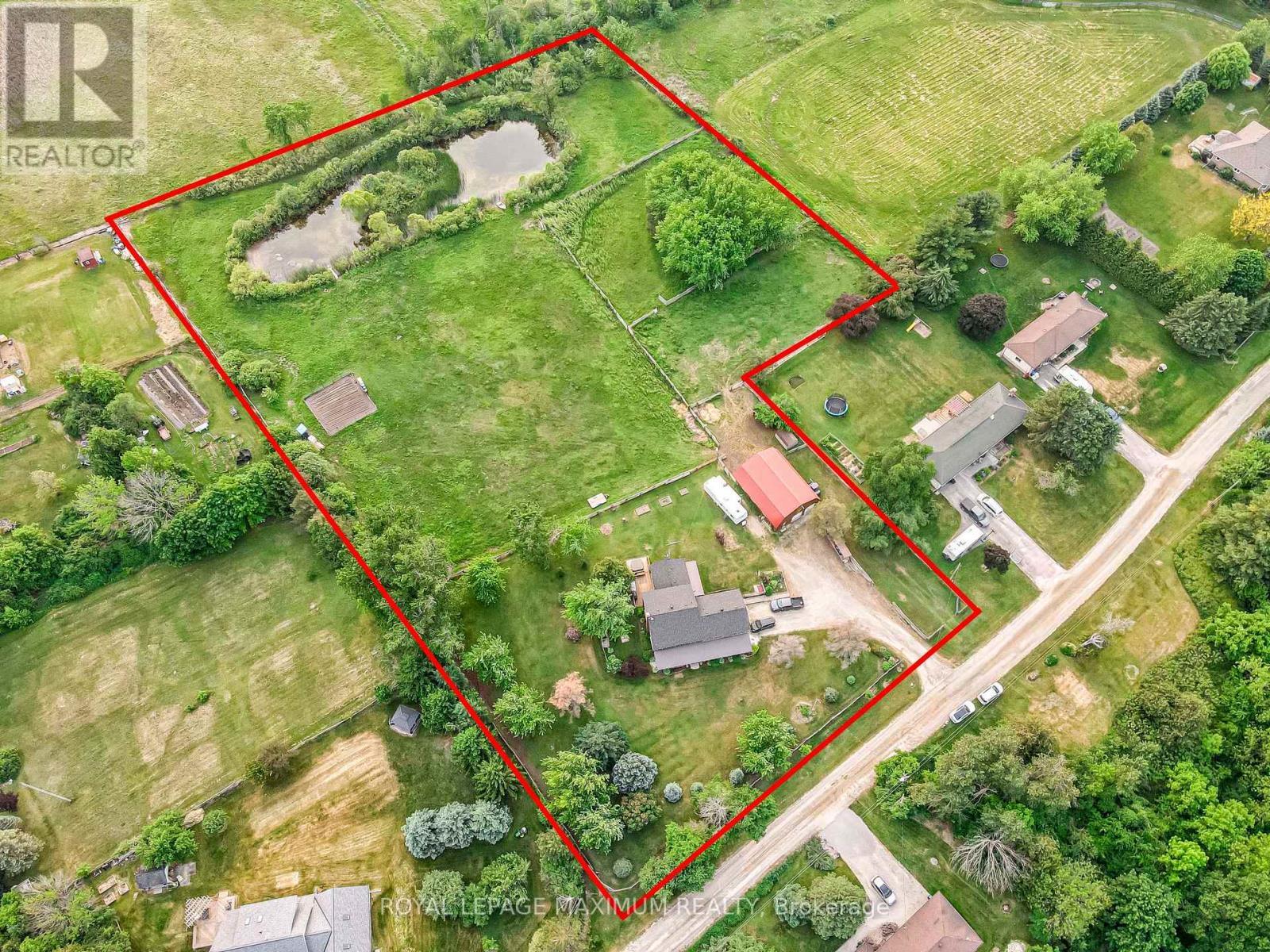 












4372 TRAIN STREET

,
New Tecumseth,




Ontario
L9R1V4

