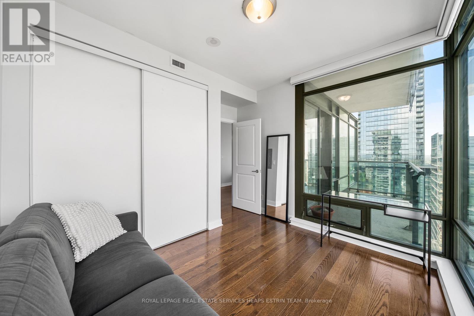 












2905 - 18 YORKVILLE AVENUE

,
Toronto,




Ontario
M4W3Y8

