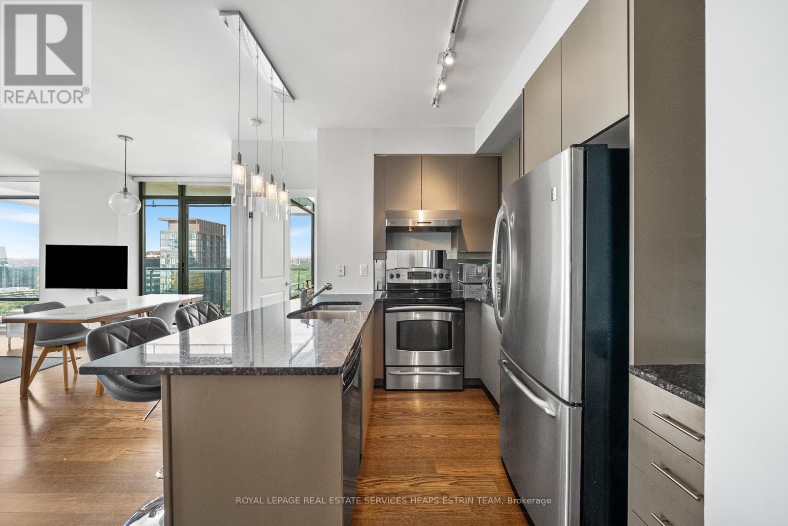 












2905 - 18 YORKVILLE AVENUE

,
Toronto,




Ontario
M4W3Y8

