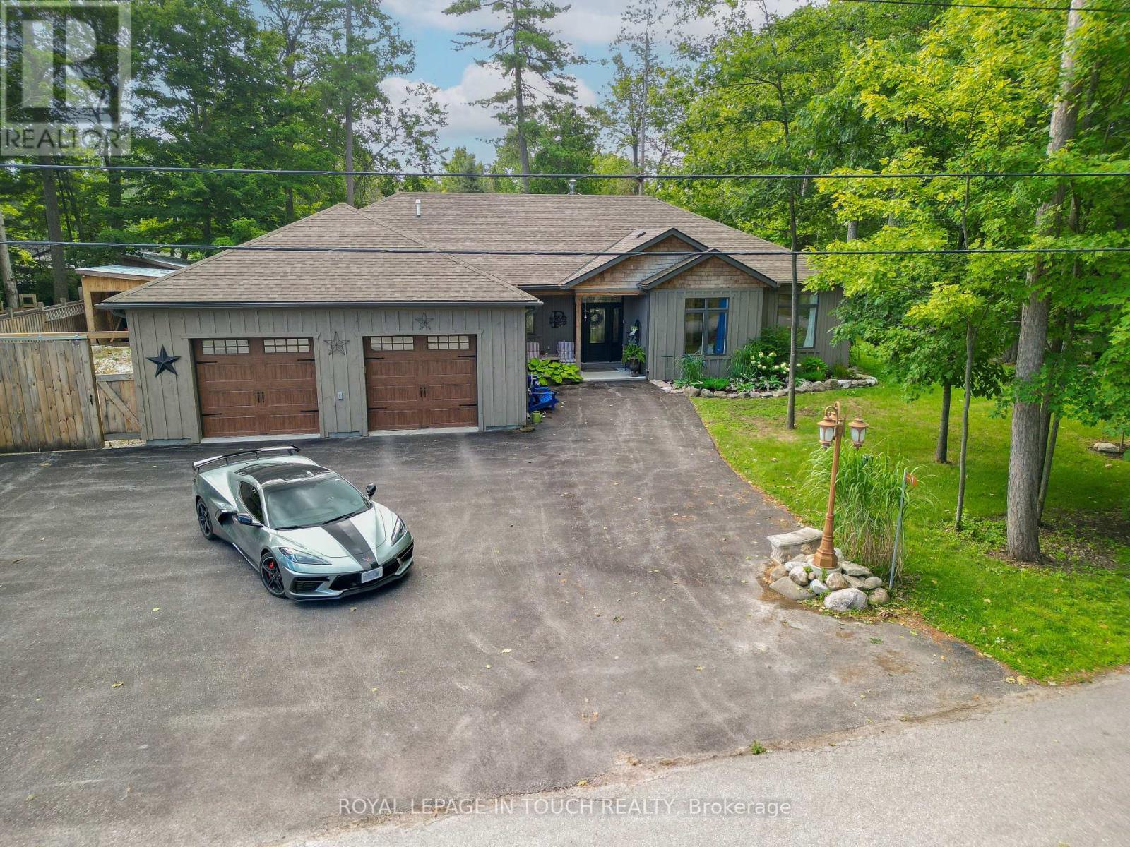 












1 SPRUCE STREET

,
Tiny,




Ontario
L0L1P0

