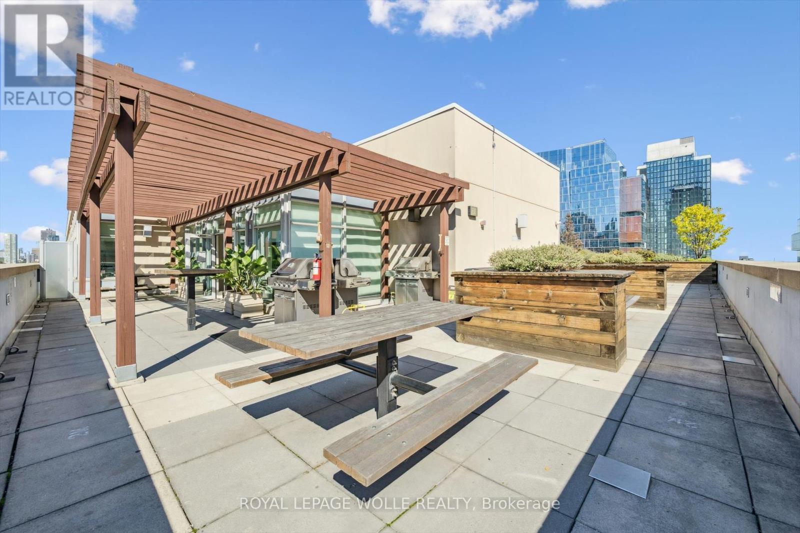 












1109 - 230 KING STREET E

,
Toronto,




Ontario
M5A1K5

