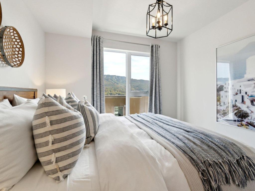 









121


Rue Cuttle

, 602,
Mont-Tremblant,




QC
J8E1B9

