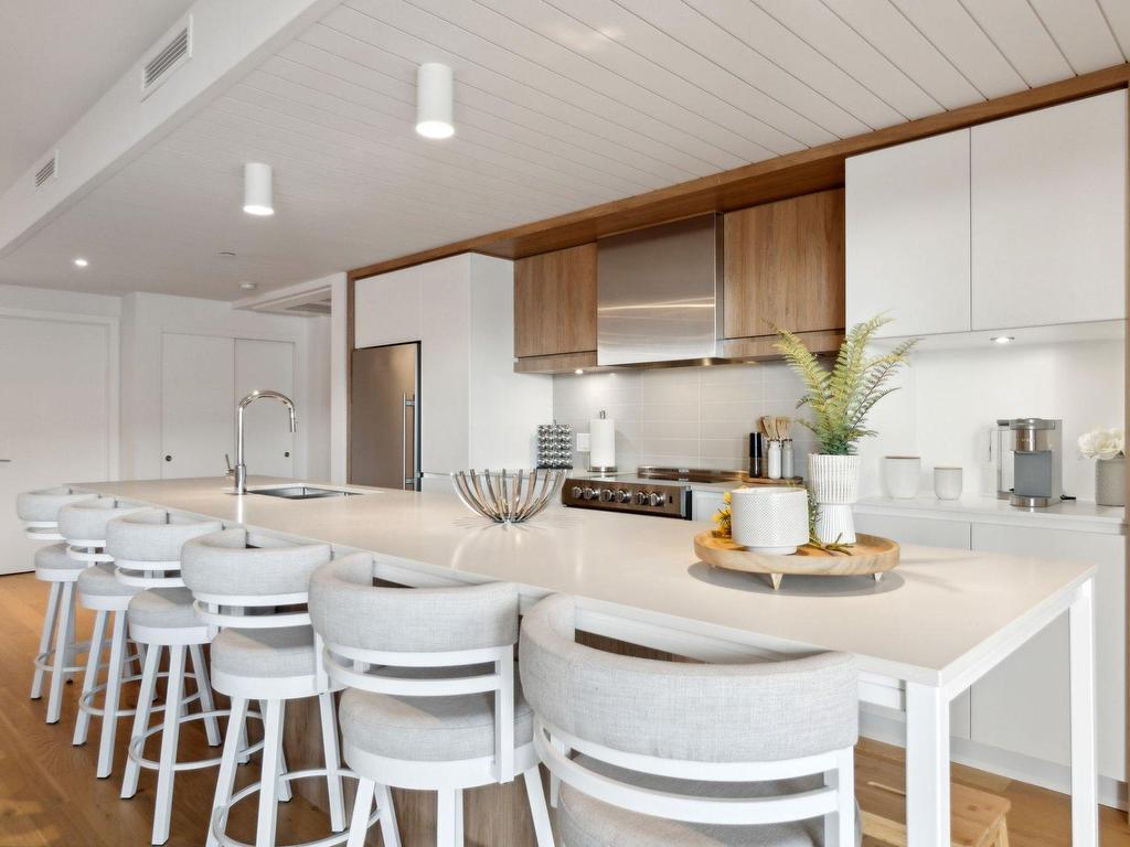 









121


Rue Cuttle

, 602,
Mont-Tremblant,




QC
J8E1B9

