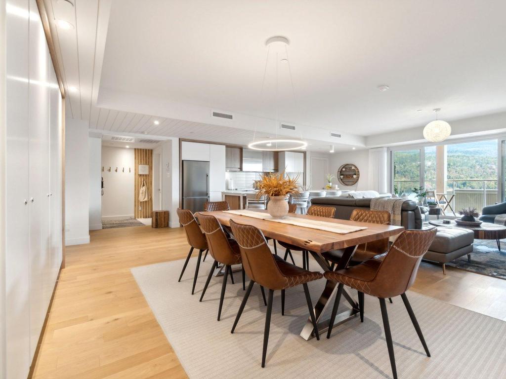 









121


Rue Cuttle

, 602,
Mont-Tremblant,




QC
J8E1B9

