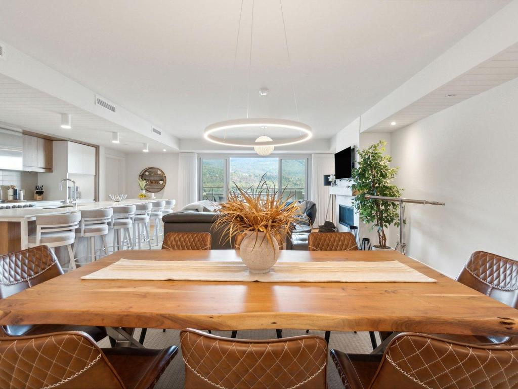 









121


Rue Cuttle

, 602,
Mont-Tremblant,




QC
J8E1B9

