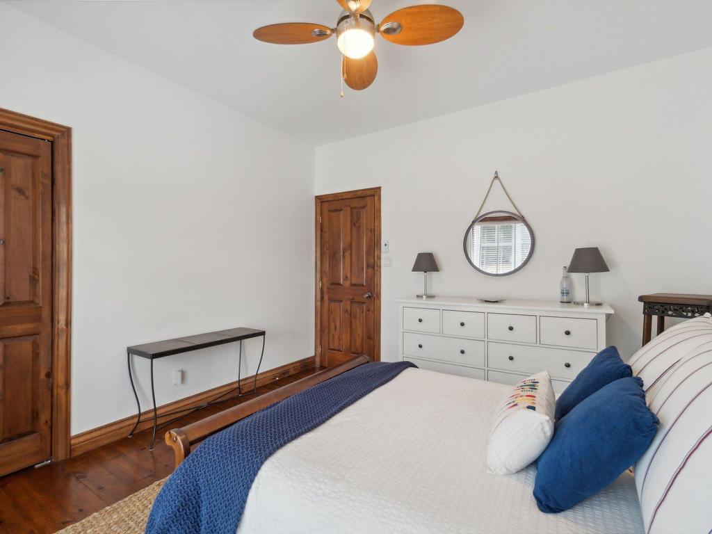 









103


Ch. de l'Érablière

, 3,
Mont-Tremblant,




QC
J8E1H5

