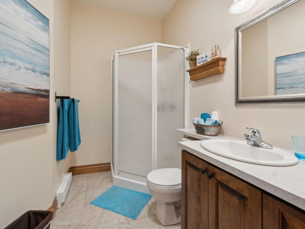 









103


Ch. de l'Érablière

, 3,
Mont-Tremblant,




QC
J8E1H5

