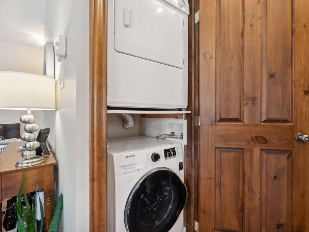 









103


Ch. de l'Érablière

, 3,
Mont-Tremblant,




QC
J8E1H5

