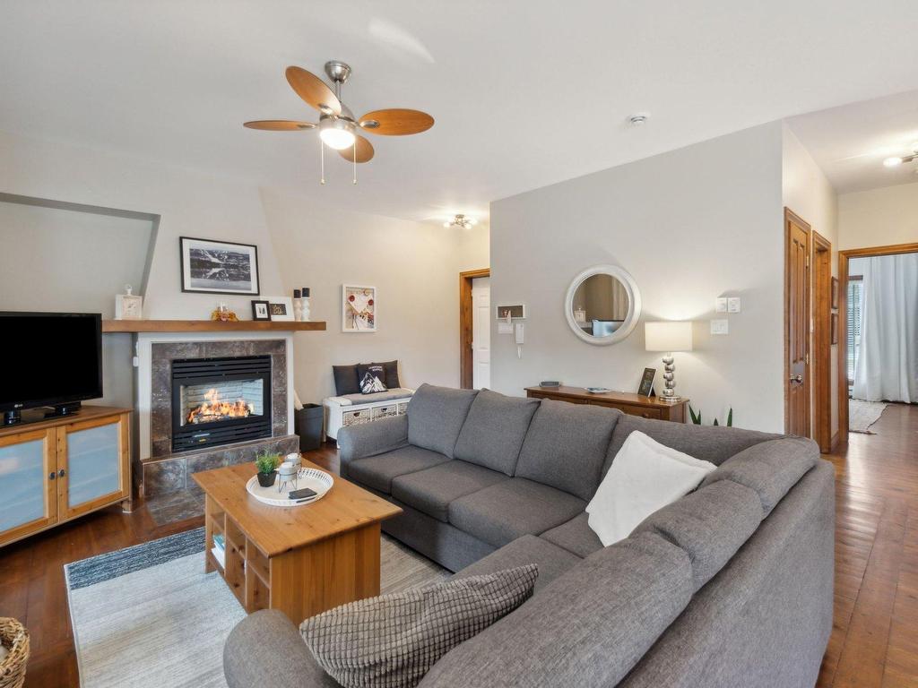 









103


Ch. de l'Érablière

, 3,
Mont-Tremblant,




QC
J8E1H5

