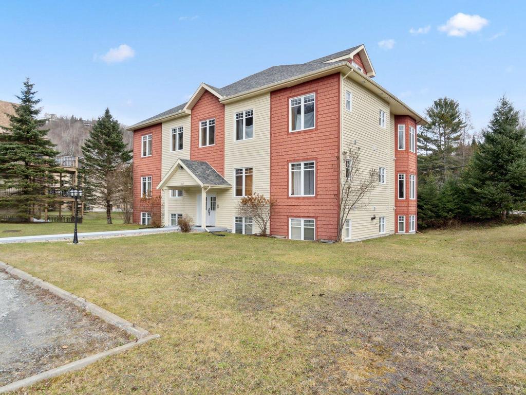 









103


Ch. de l'Érablière

, 3,
Mont-Tremblant,




QC
J8E1H5

