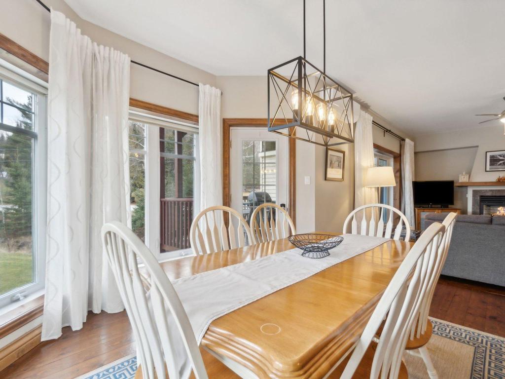 









103


Ch. de l'Érablière

, 3,
Mont-Tremblant,




QC
J8E1H5

