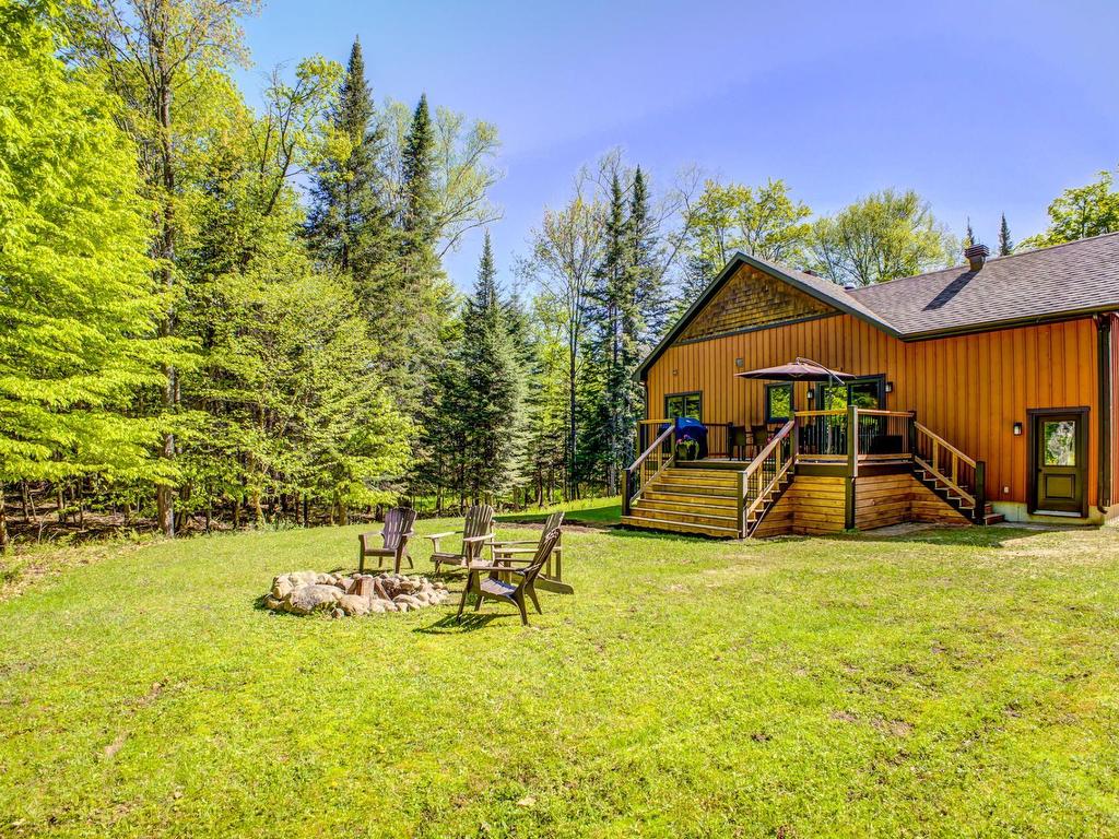 









115


Ch. des Futaies

,
Mont-Tremblant,




QC
J8E0E7

