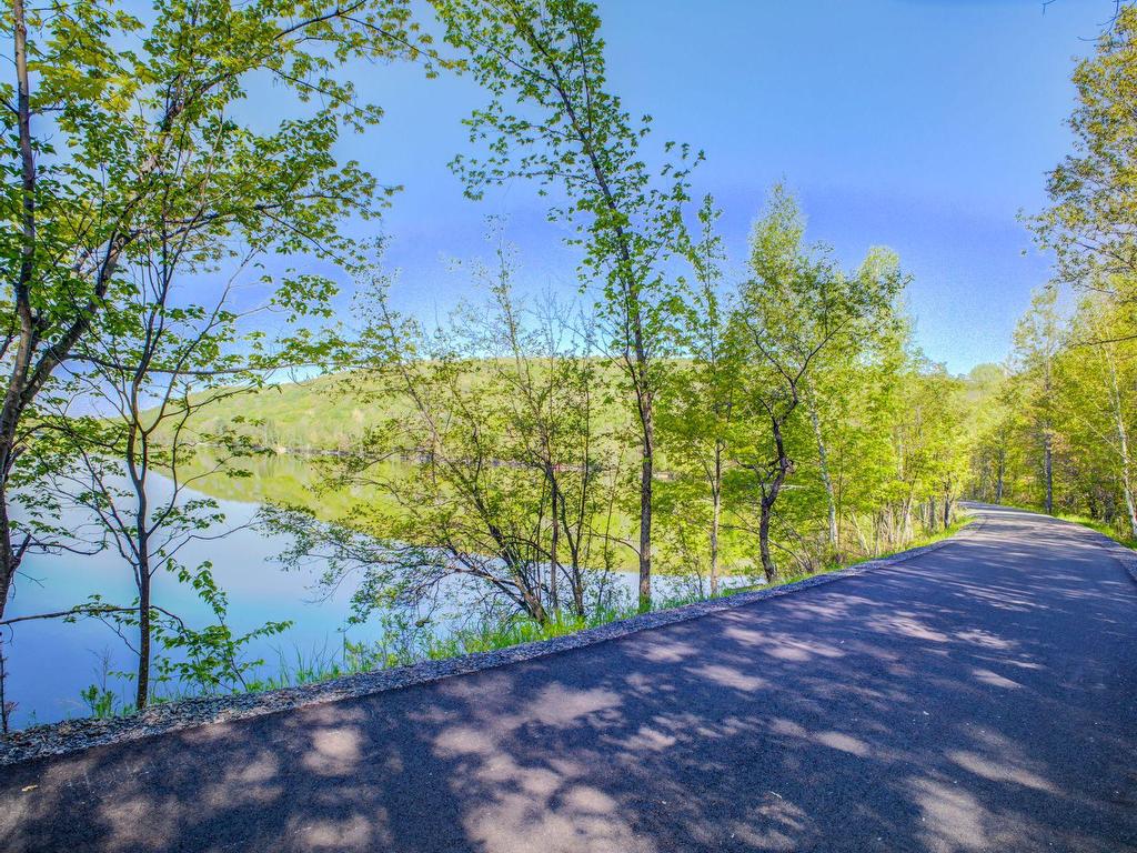 









115


Ch. des Futaies

,
Mont-Tremblant,




QC
J8E0E7

