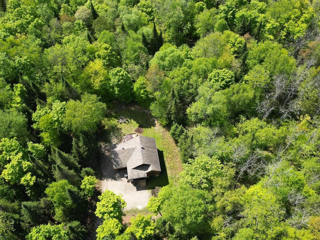 









115


Ch. des Futaies

,
Mont-Tremblant,




QC
J8E0E7

