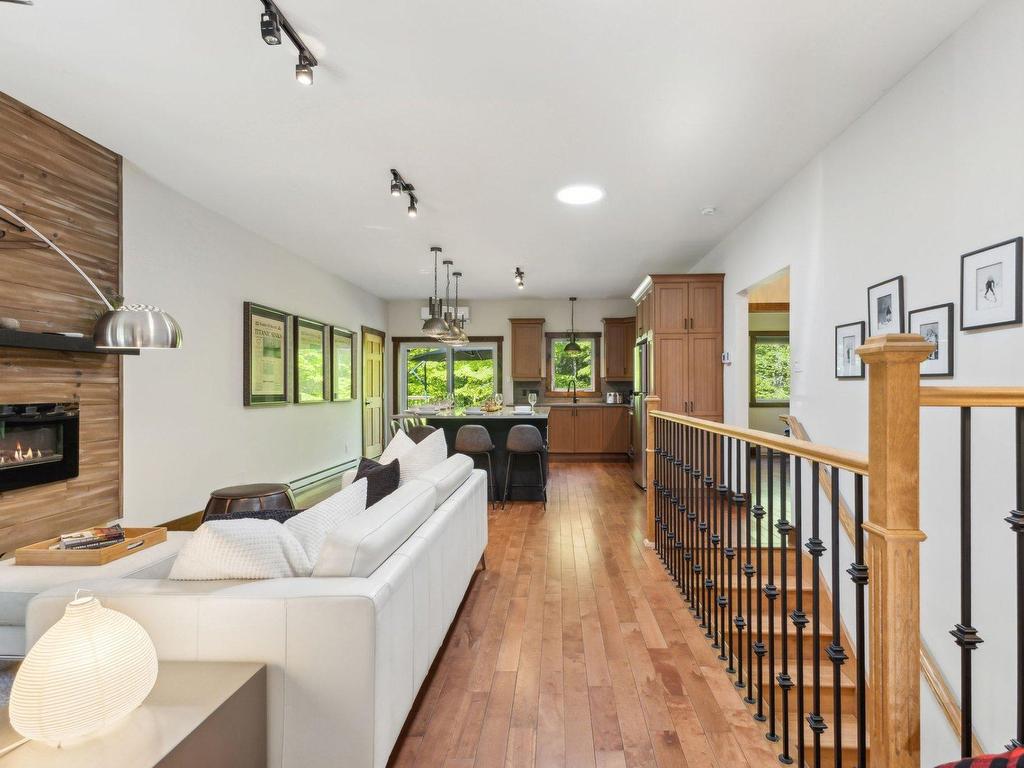 









115


Ch. des Futaies

,
Mont-Tremblant,




QC
J8E0E7

