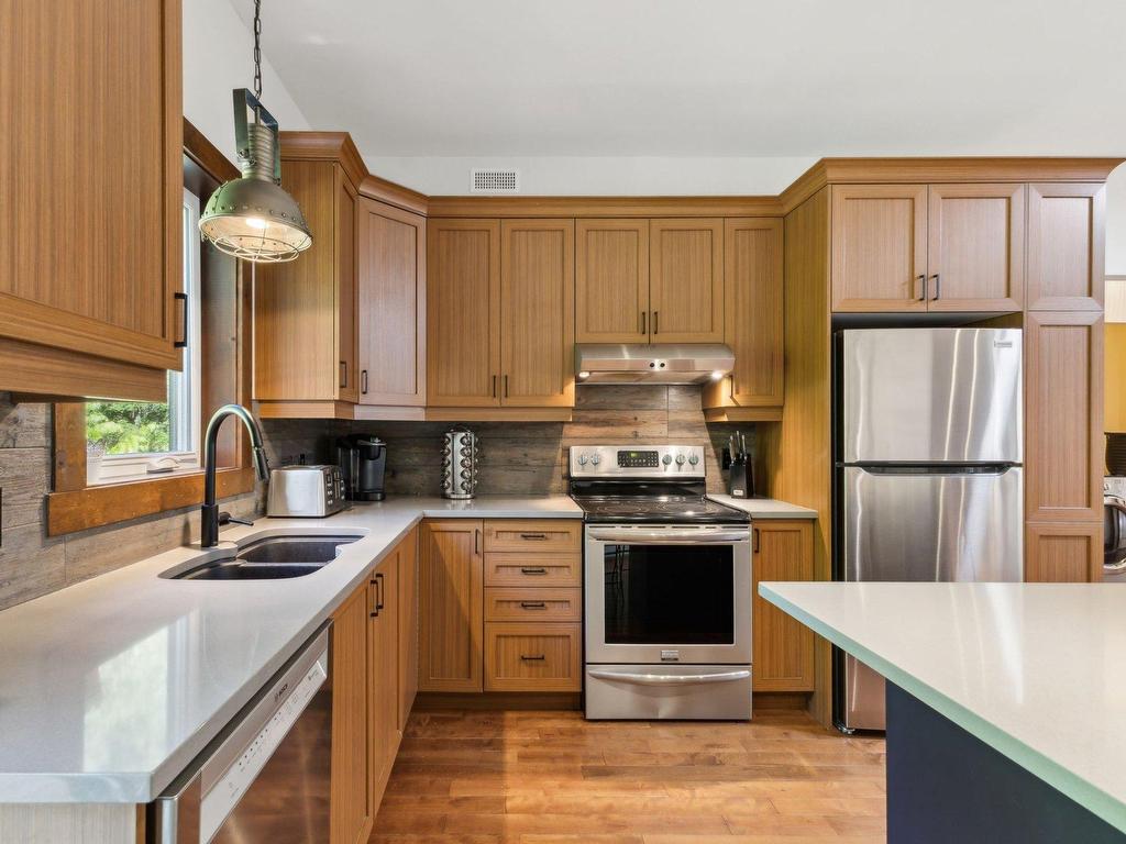 









115


Ch. des Futaies

,
Mont-Tremblant,




QC
J8E0E7

