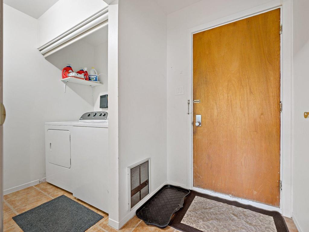 









194


Rue Pinoteau

,
Mont-Tremblant,




QC
J8E1G2

