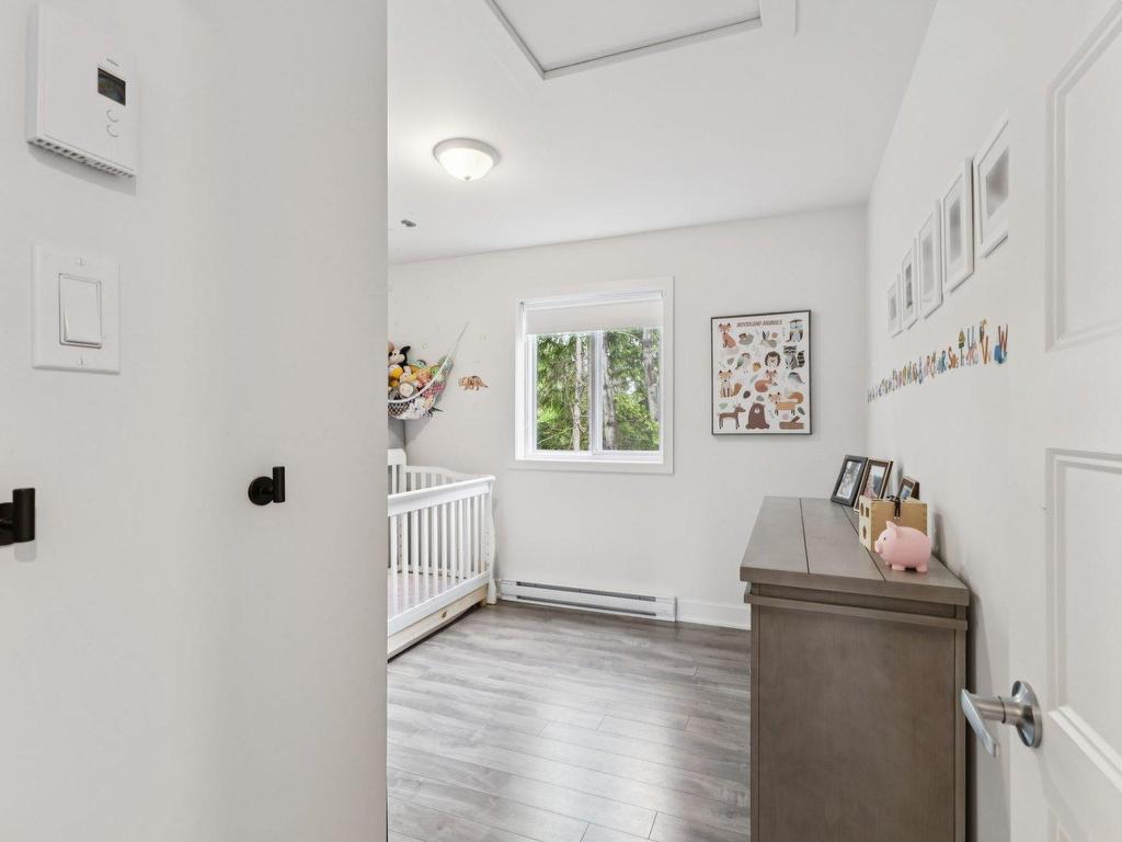 









526


Rue Charlie-Forbell

,
Mont-Tremblant,




QC
J8E0N6

