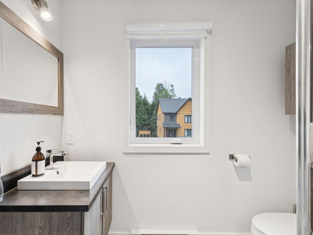 









526


Rue Charlie-Forbell

,
Mont-Tremblant,




QC
J8E0N6

