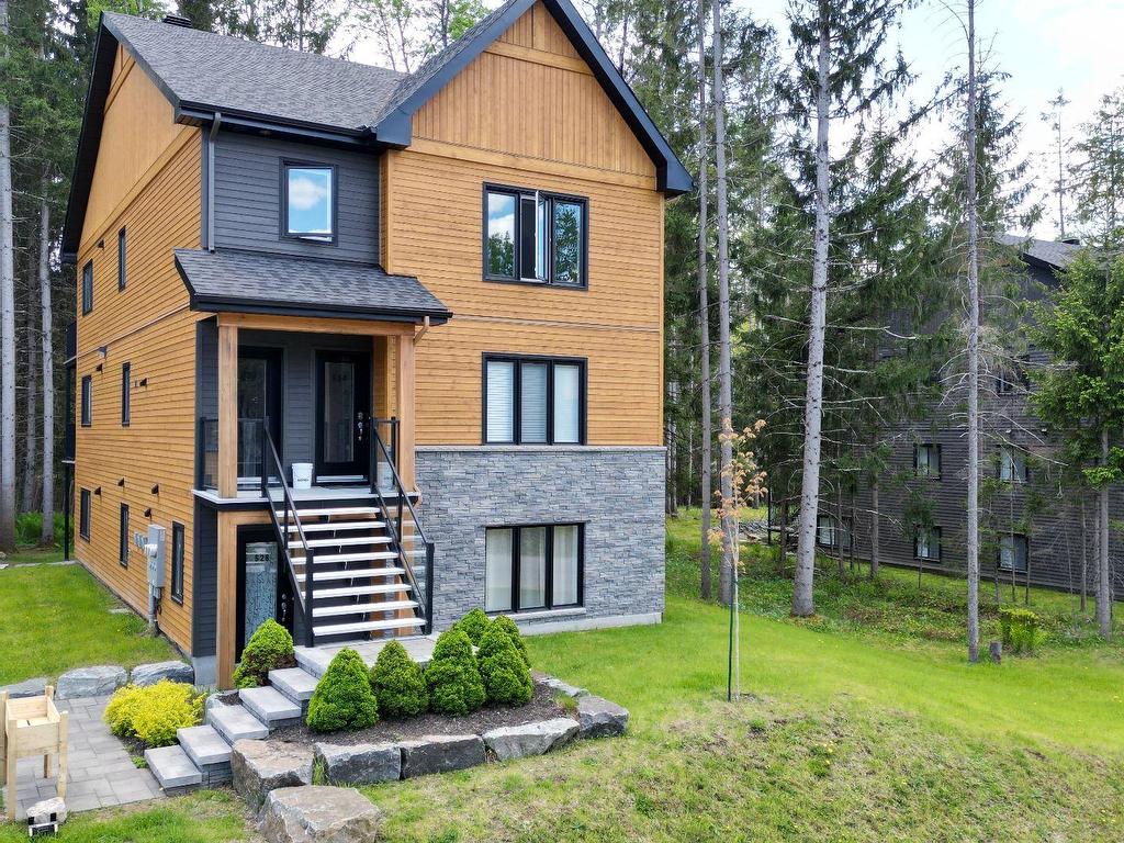 









526


Rue Charlie-Forbell

,
Mont-Tremblant,




QC
J8E0N6

