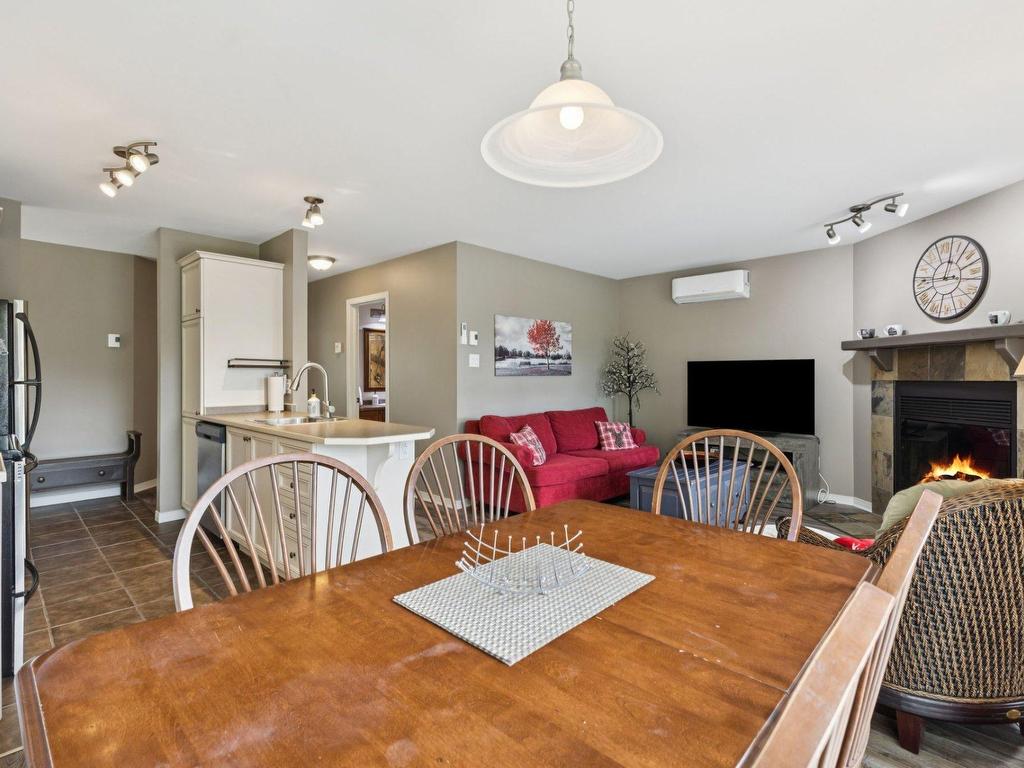 









1812


Ch. du Golf

,
Mont-Tremblant,




QC
J8E2K6

