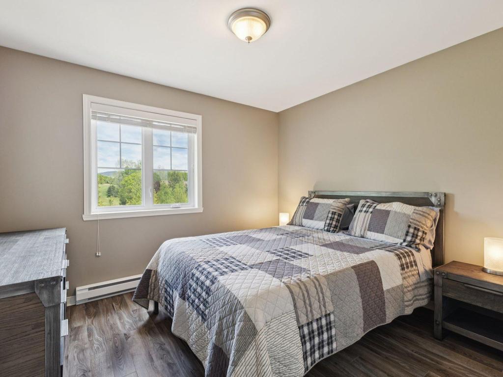 









1812


Ch. du Golf

,
Mont-Tremblant,




QC
J8E2K6

