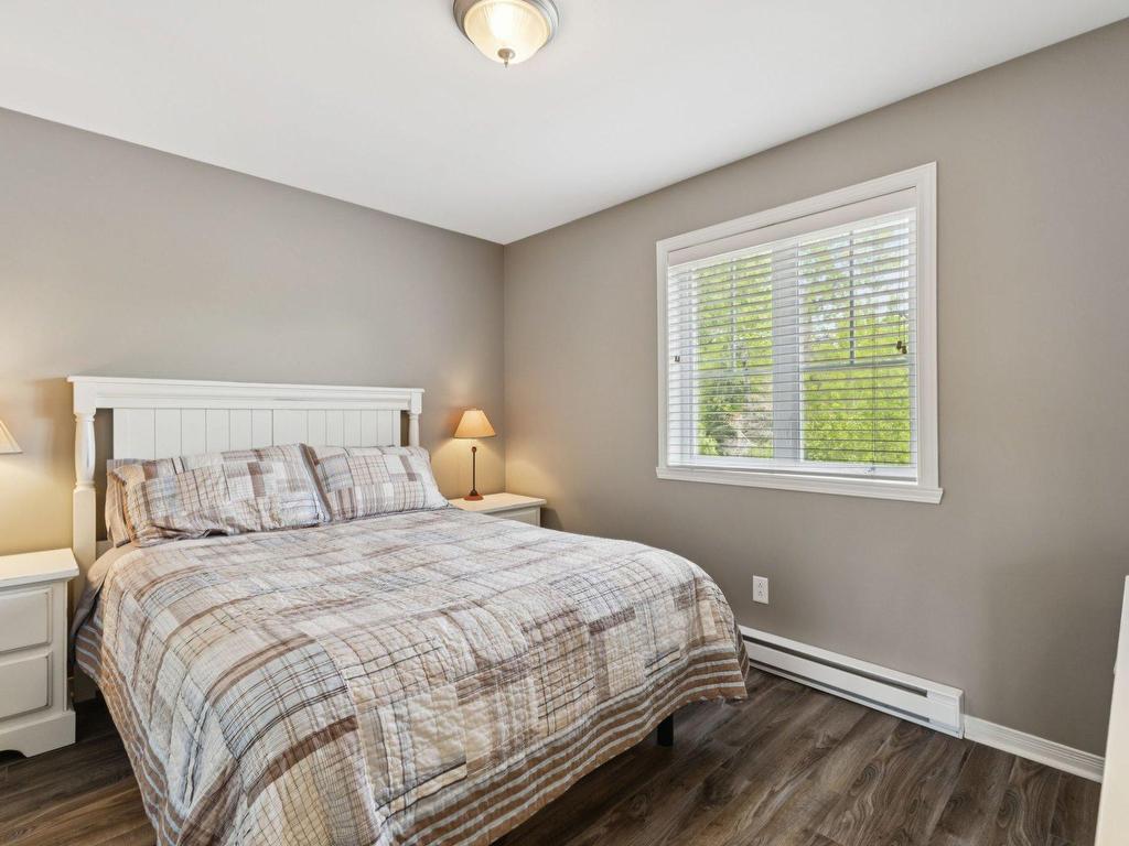 









1812


Ch. du Golf

,
Mont-Tremblant,




QC
J8E2K6

