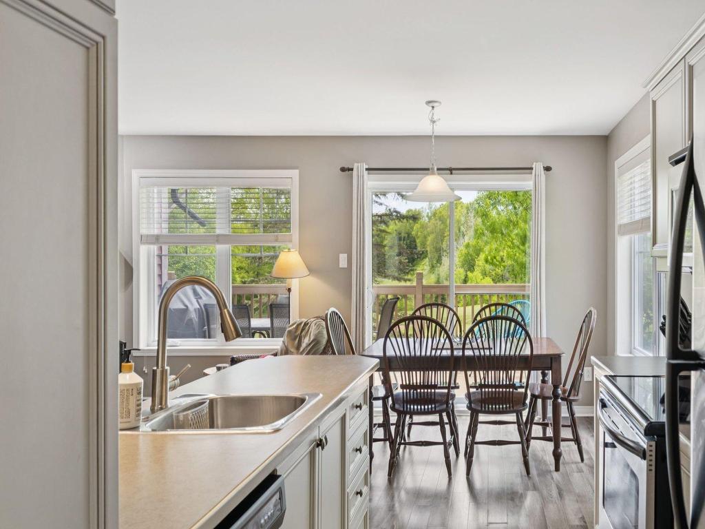 









1812


Ch. du Golf

,
Mont-Tremblant,




QC
J8E2K6

