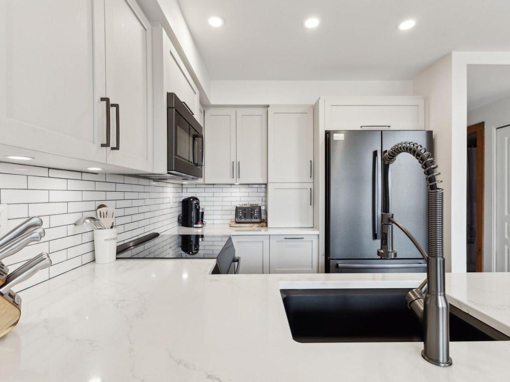 









134


Ch. de la Forêt

, 9,
Mont-Tremblant,




QC
J8E3K8

