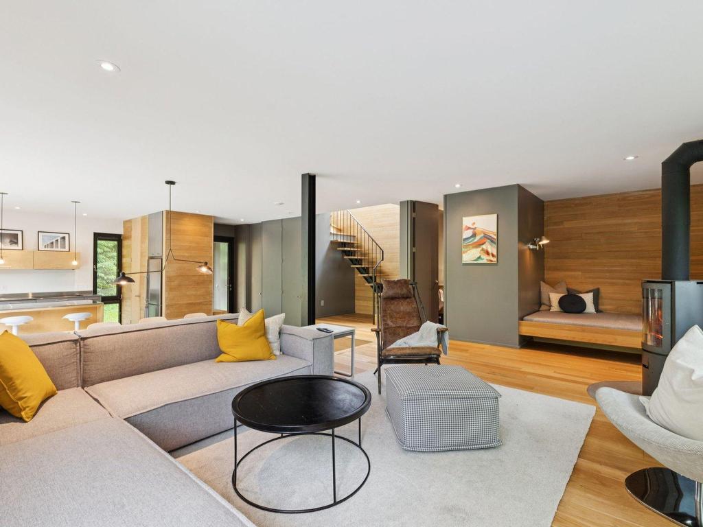 









93


Ch. de la Trinité

, 13,
Lac-Supérieur,




QC
J0T1P0

