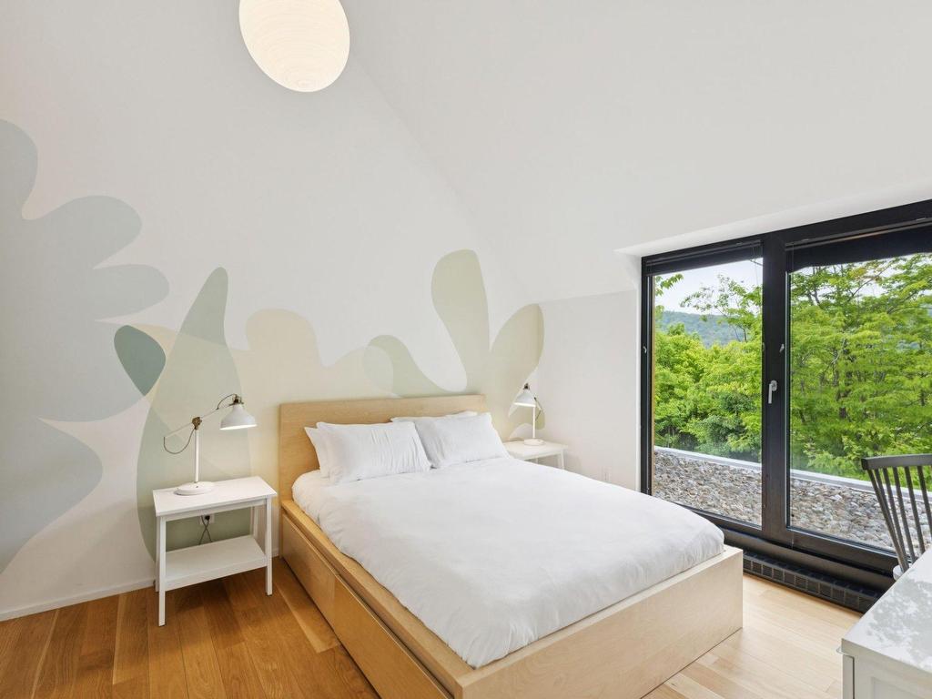 









93


Ch. de la Trinité

, 13,
Lac-Supérieur,




QC
J0T1P0

