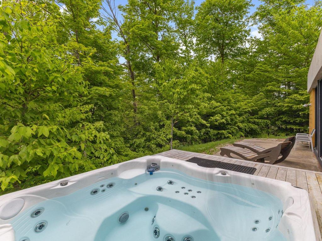 









93


Ch. de la Trinité

, 13,
Lac-Supérieur,




QC
J0T1P0

